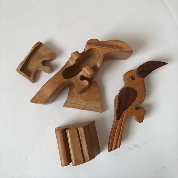 Tucan bird carved wooden puzzle trinket box - Picture 9 of 9
